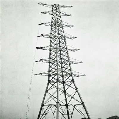 Tangent-toren met vier poten